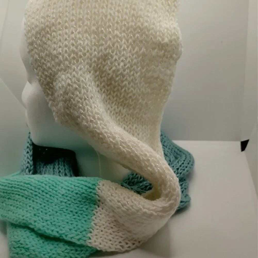 Hand Crafted Unisex Knit Scarve Green Ivory Infinity Fashion Winter Wrap Cowl